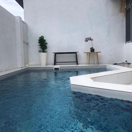 Lungo Guesthouse Куала-Тренгану Экстерьер фото