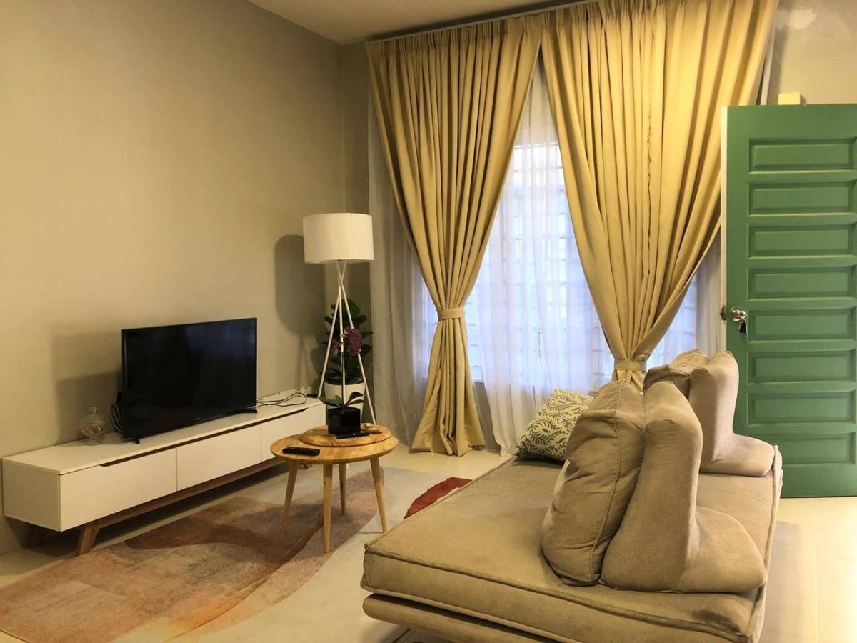 Lungo Guesthouse Куала-Тренгану Экстерьер фото